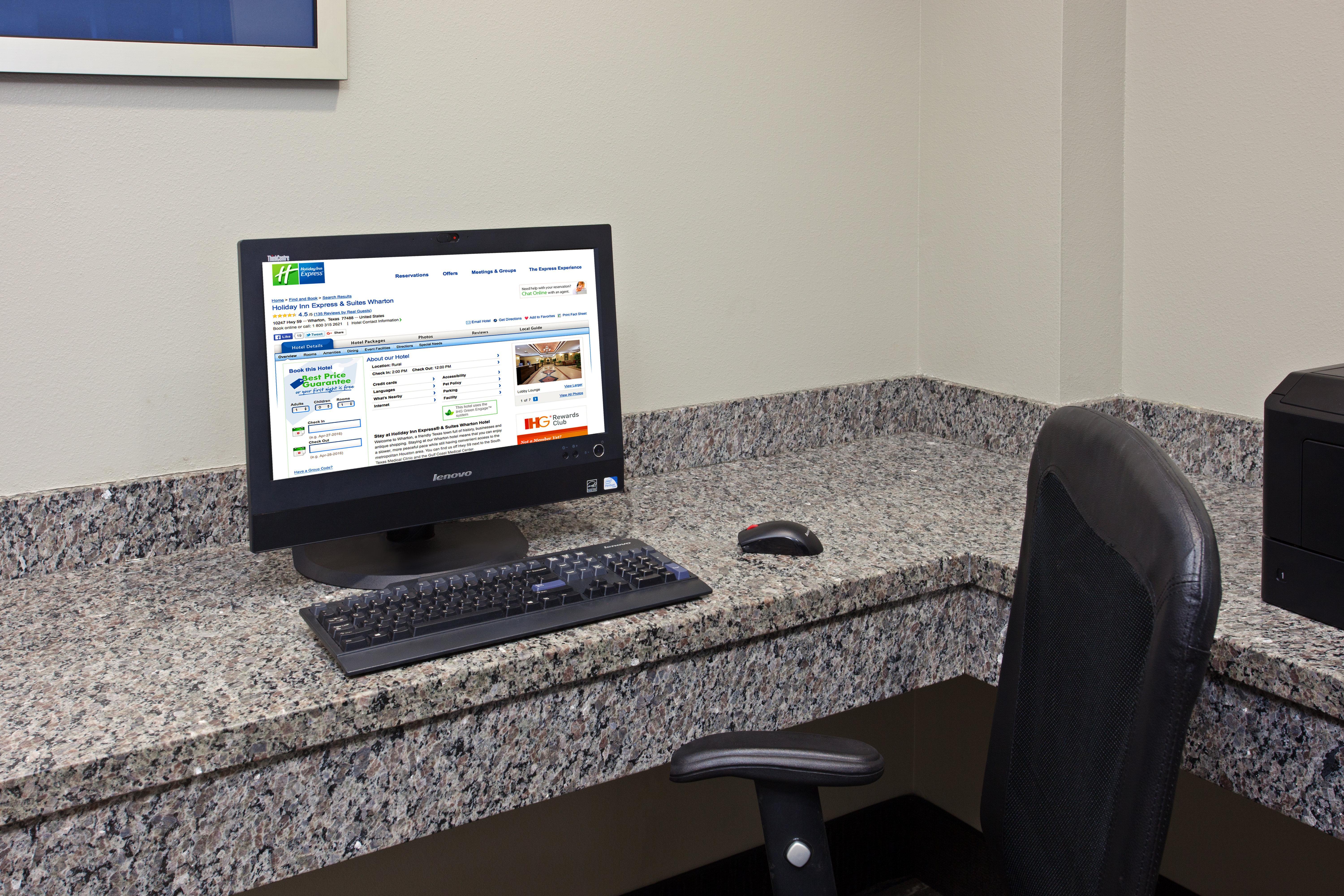 Holiday Inn Express & Suites Wharton By Ihg Экстерьер фото