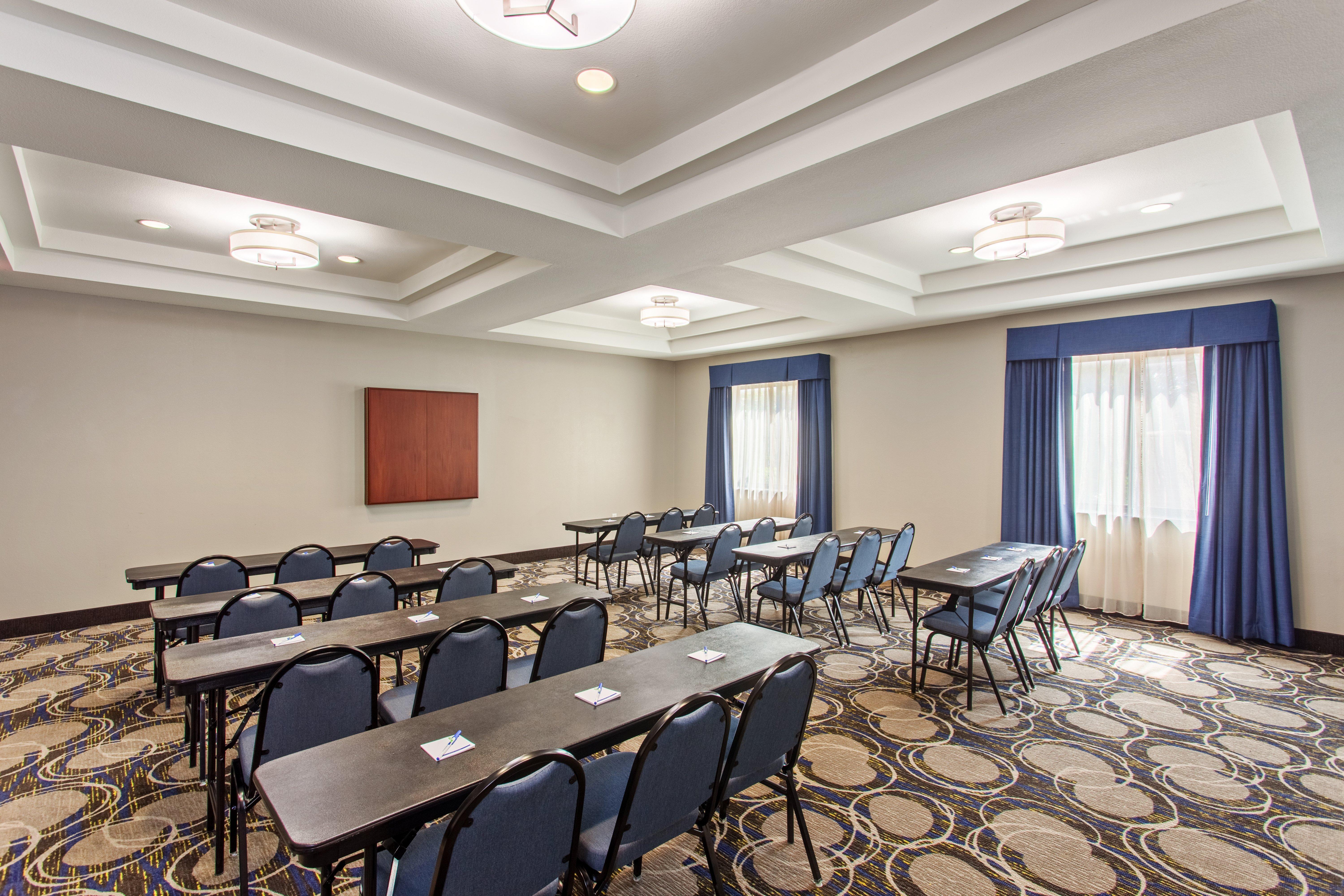 Holiday Inn Express & Suites Wharton By Ihg Экстерьер фото